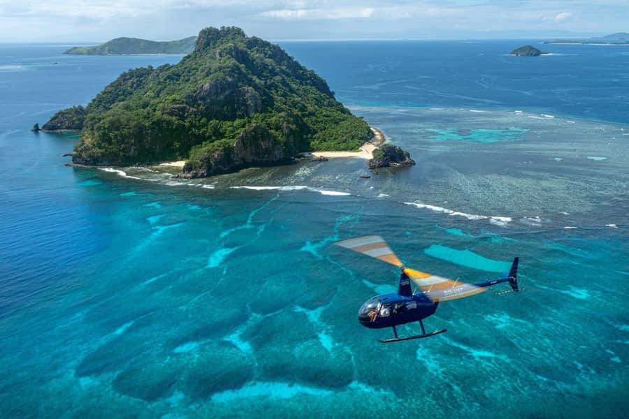 Nadi: 25 minutes Mamanuca Island Tour - Likuliku Lagoon Resort from above