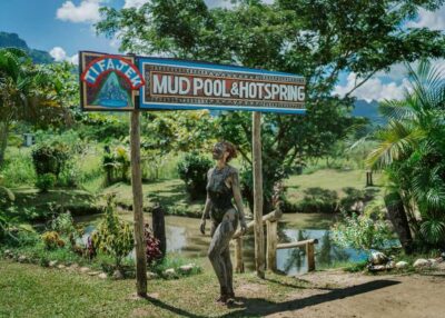 Garden Village Hot Spring & Temple Highlights Tour