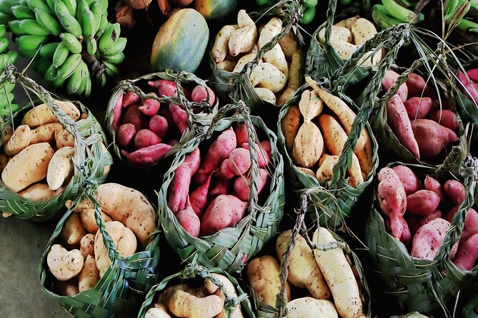 Port Vila's Guided Food Experience - A full day of Vanuatu food, from market to village