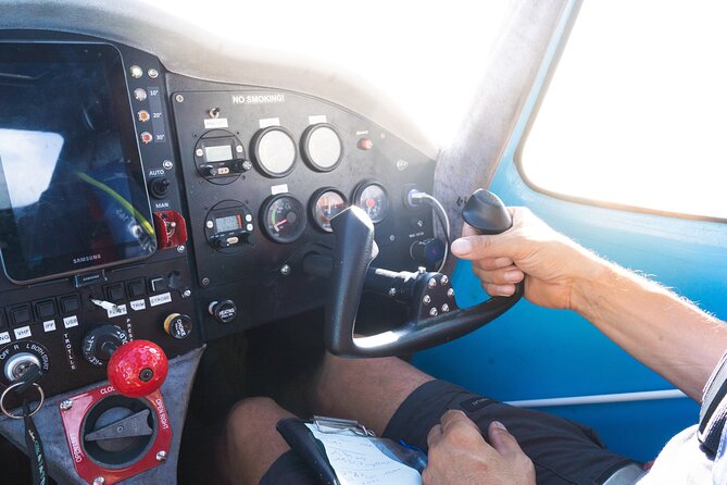 Private 30-minute flight downwind of Huahine - Weather and cancellation rules