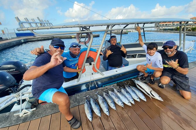 Private Big Game Fishing Tour in Raiatea - Light reef trolling for a friendly start