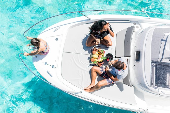 Private Boat Rental on Cap Camarat 25ft - A Private Boat Made for Bora Bora’s Lagoon
