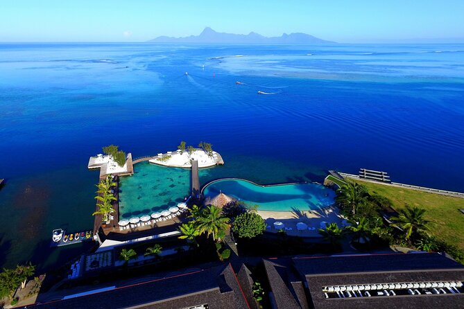 Private Boat Trip with Sunset / sunset cruise - A sunset between Tahiti and Moorea