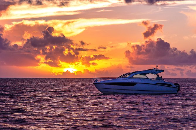 Private Bora Bora Sunset Cruise - A sunset cruise built around privacy
