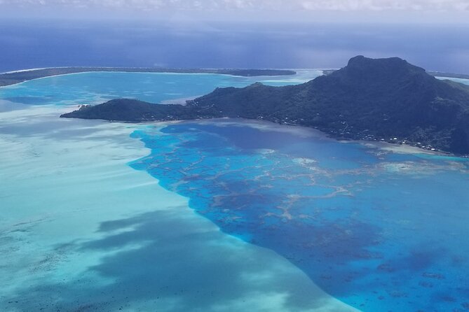 Private flight, in a light plane over the Polynesian motus from Raiatea - The hour-long option and the Bora Bora payoff