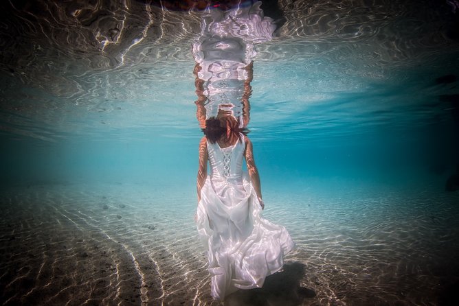 Private Full Day Aquatic Photo Tour + Resort Photo-Shoot (All inclusive) - The photographers and the finished files