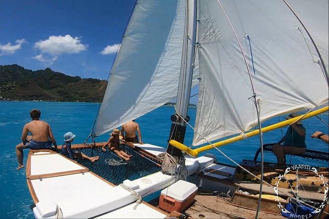 Private sailing adventure - Why Vaapiti feels unlike a standard lagoon cruise