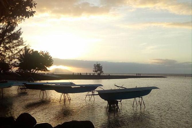 private Tahiti island discovery - Point Venus brings history and the sea together