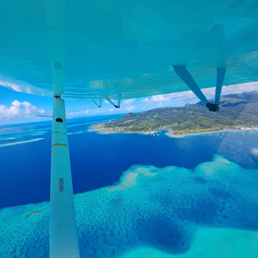 Raiatea: Bora Bora and Taha'a Private Scenic Flight one hour - One hour, or closer to 35 minutes?