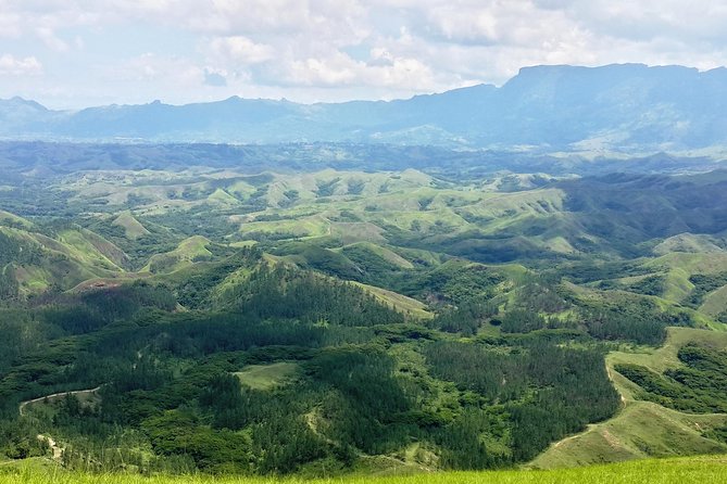 Scenic Sigatoka Valley Drive, Fijian Pottery Village, Local School & Sand Dunes Ex Nadi Hotels - How the guides shape the day
