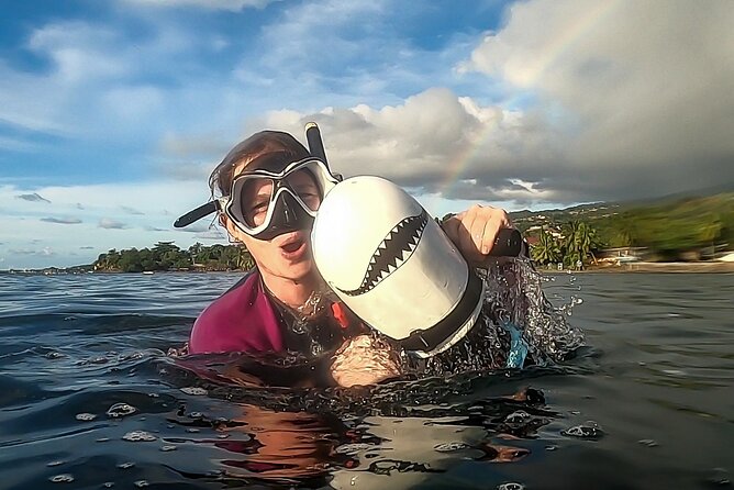 Sea Scooter Snorkel Tour - Lagoon Discovery : Wrecks, Coral Gardens and Tropical Fishies - Riding the scooter into Tahiti’s Aquarium