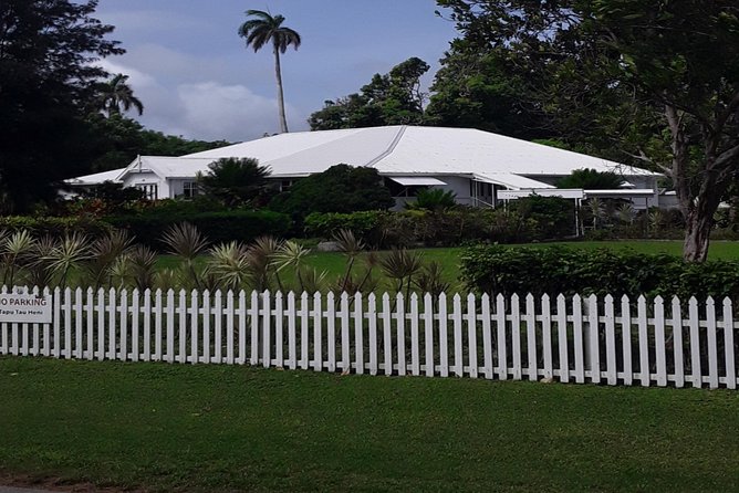 See Hear and Experience Full Island tour - What the vehicle, lunch, and private format mean