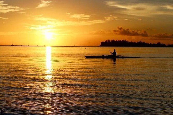 SHARED SUNSET LAGOON CRUISE - Bora Bora Cultural Lagoon Tour - A quiet sunset on Bora Bora’s lagoon