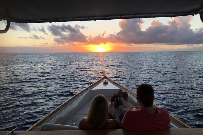 SHARED SUNSET LAGOON CRUISE - Bora Bora Cultural Lagoon Tour - The possibility of a private-feeling evening