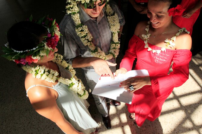 Shared Transfer: Tahiti Airport to Hotel or Cruise Port - Reaching the cruise port or ferry pier