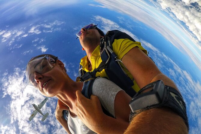 Skydive Fiji Legend 13000ft Tandem Jump (60 seconds free fall) - Who will enjoy this tandem jump most
