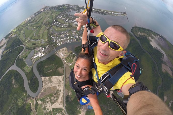 Skydive Fiji Legend 13000ft Tandem Jump (60 seconds free fall) - The parachute ride over the Mamanuca Islands