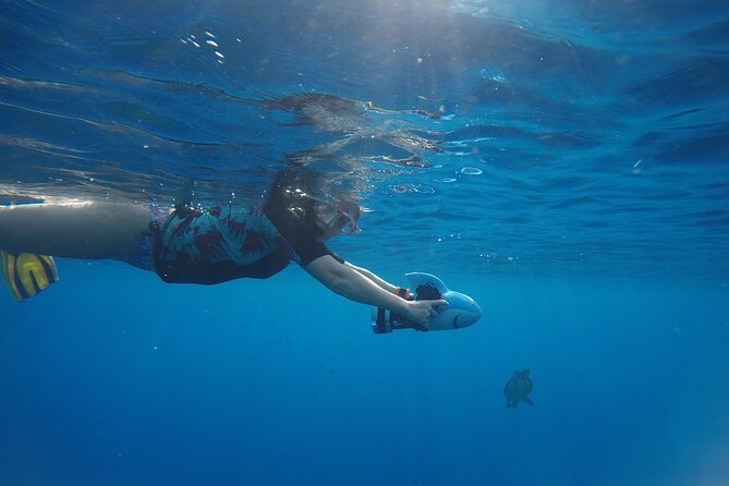 Snorkeling EN Underwater Scooter in Tahiti - Plane, wrecks, and Tahiti’s underwater stories