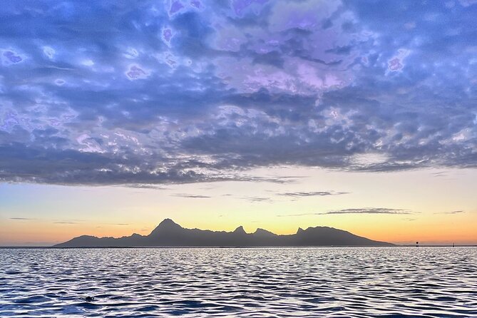 Sunset Cruise in Tahiti - The sunset view toward Moorea
