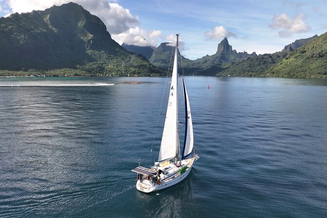 Sunset Cruise : Moorea Sailing on a Catamaran named Taboo - Cook’s Bay: Moorea’s first great viewpoint