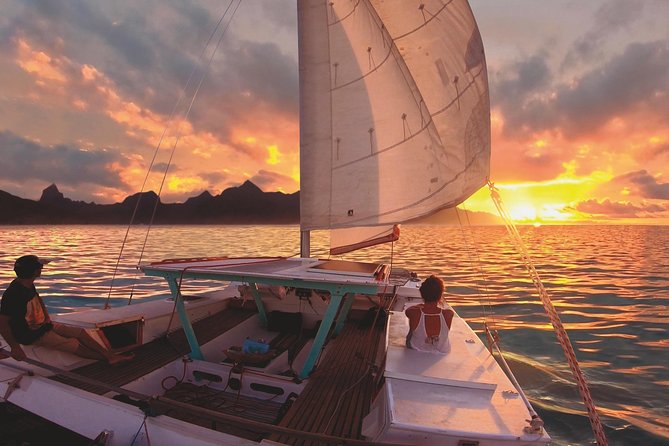 Sunset Cruise : Moorea Sailing on a Catamaran named Taboo - Sailing inside and outside the barrier reef