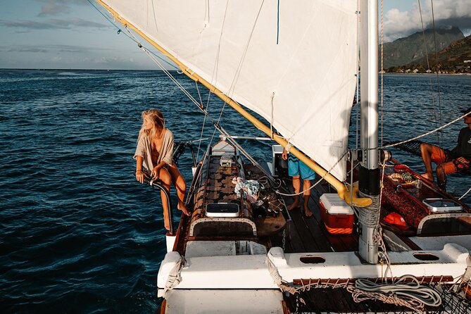 Sunset sailing - Why this Moorea sunset sail feels different