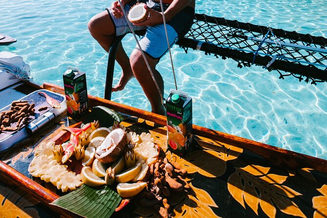 Sunset sailing - Fruit, local specialties, and a cocktail at sunset