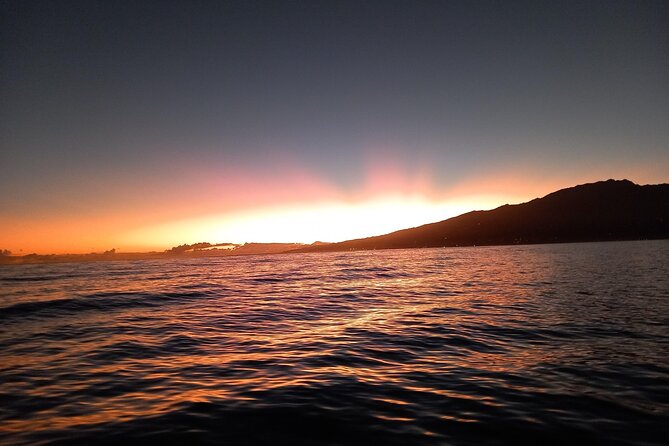 Sunset sailing trip on the Lagoon of Tahiti - Tahiti-Iti and the changing evening light