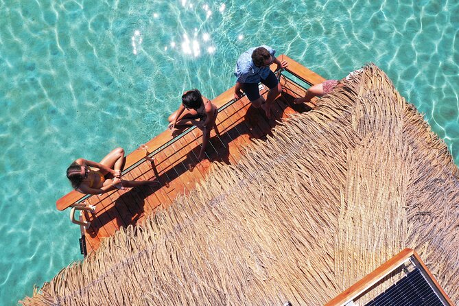 Tahiti Lagoon Vaimareva Private Boat cruise - Captain Yoan and the personal touch