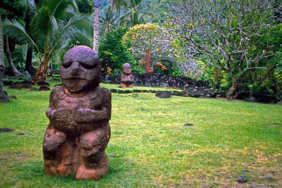 Tahiti: West and East Coast Island Tour with Waterfalls - The Grottos of Maraa offer shade and cool air