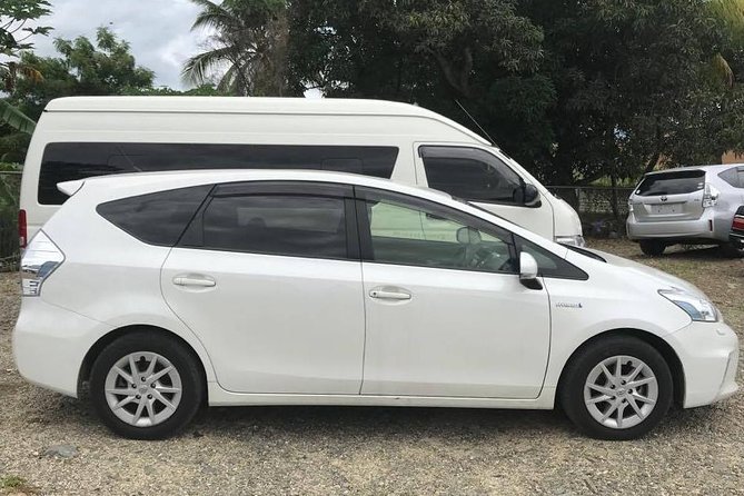 Taxi From Nadi & Wailoaloa Hotels to Nadi Int Airport - The vehicle, WiFi, and practical comfort
