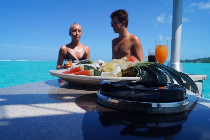 Toa Boat Bora Bora Private Lagoon Tour On Entertainer Bar Boat - Who will enjoy this boat tour most