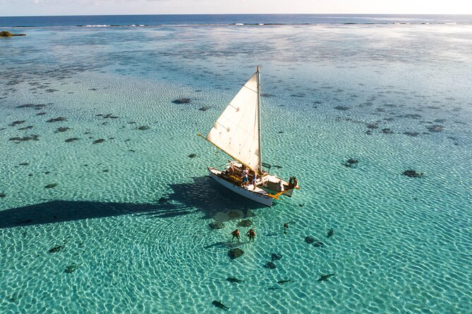 Vaapiti private sunset - A three-hour Moorea outing built around the sunset
