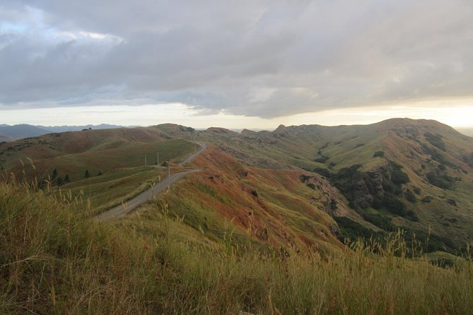 Valley of a Thousand Hills - The rough road to the summit