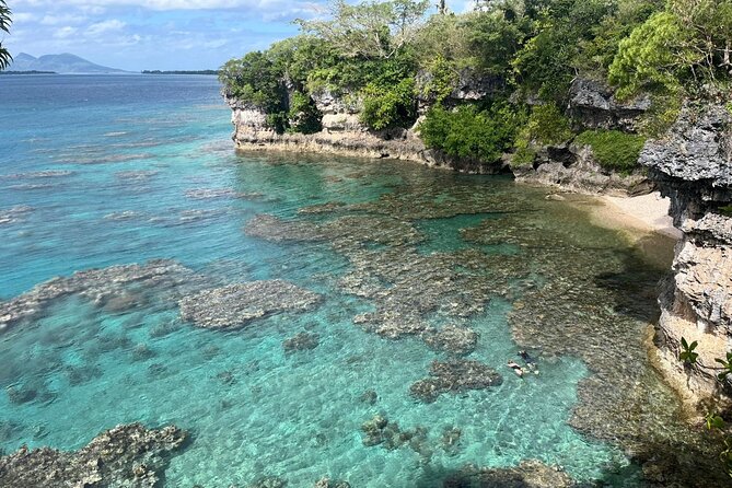 Vanuatu: Efate Round Island Day Trip with Lunch at Top Rock - Top Rock earns the lunch hour