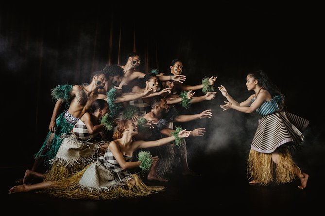 VOU Fiji Shows: Fiji Untold, From Fiji With Love & More! Dinner! - Key points before you book