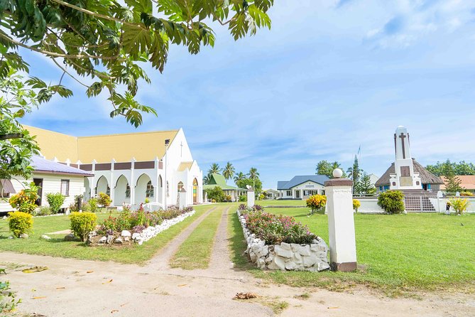 Vuda Lookout, Vesisei Village, Market, Temple & Garden of Sleeping Giant Tour - Guides make the difference