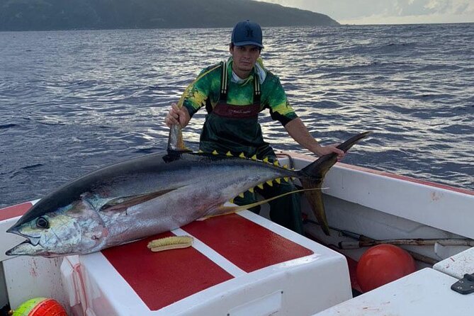 Wholesale Fishing in Poti Marara at Tahiti Teahupoo Peninsula - What the $327.95 price means